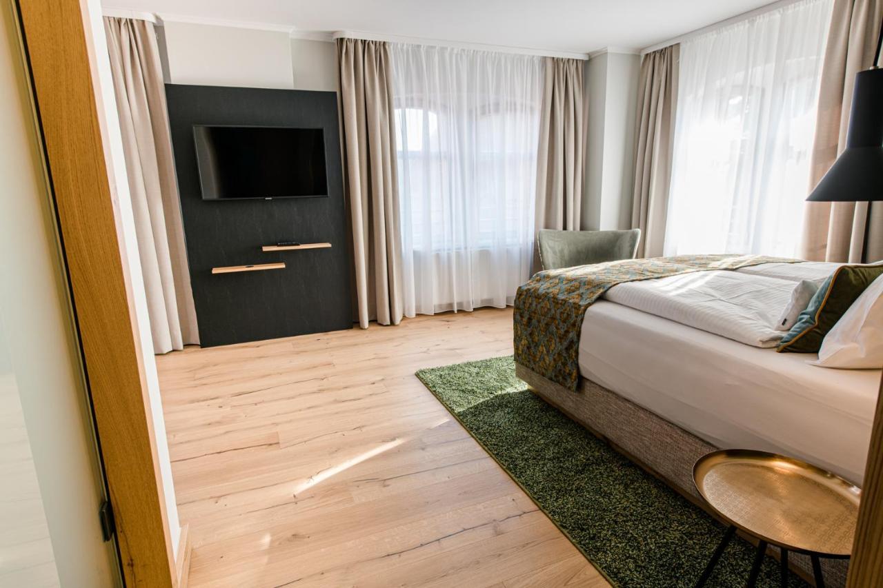 Weinhotel Freylich Zahn Фрайбург Екстер'єр фото